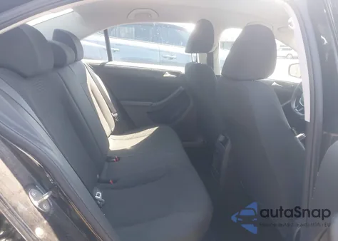 2015 Volkswagen Jetta 2.0L S z USA, uszkodzony, nr VIN 3VW2K7AJ9FM218718